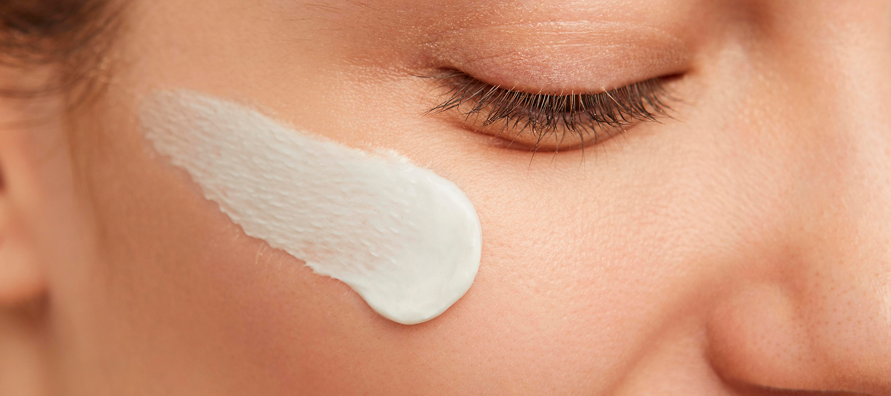 Are You Getting It Right? The Proper Order Of Applying Skincare ...